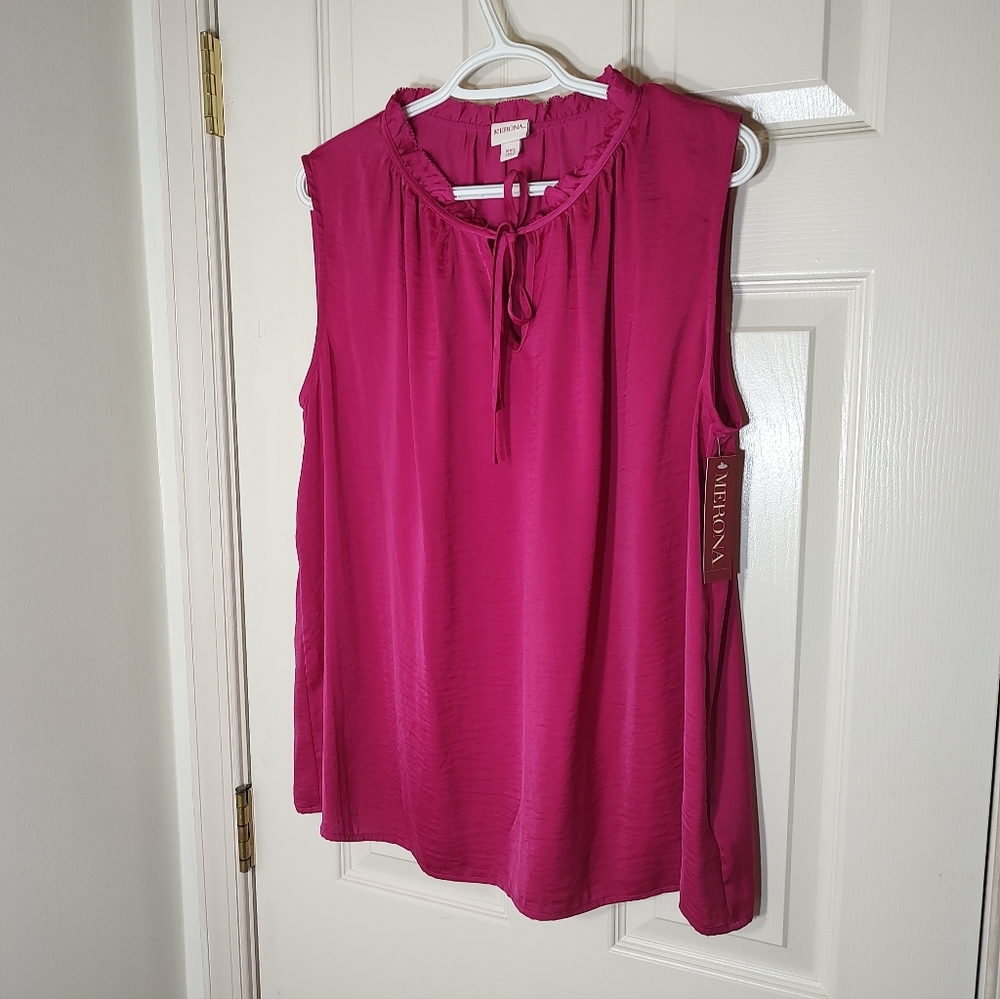 Merona Sleeveless Magenta Blouse